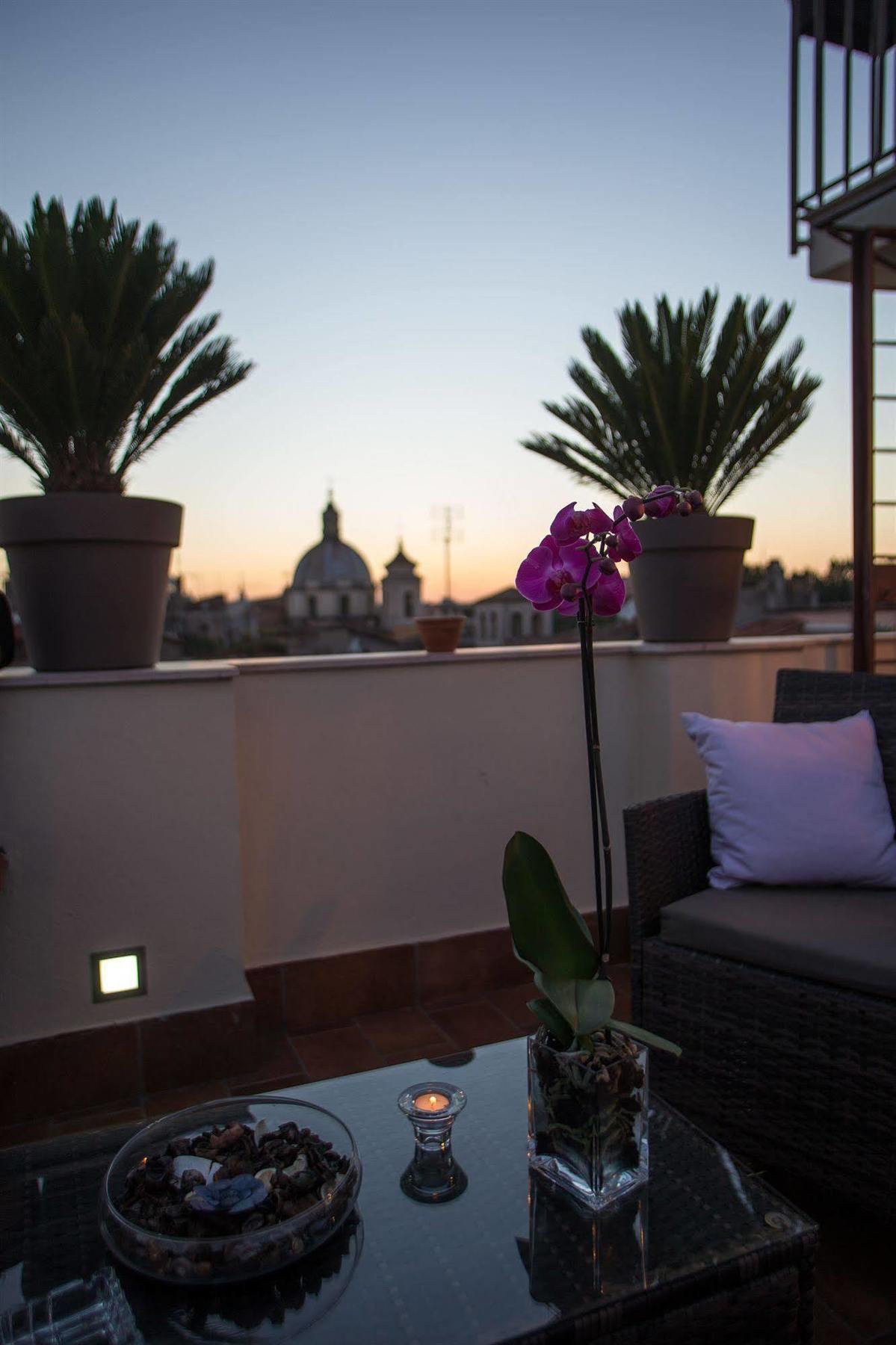 Relais Arco Della Pace Guest house